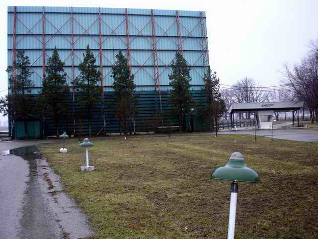 Piqua 36 Drive-In - 2006 Photo